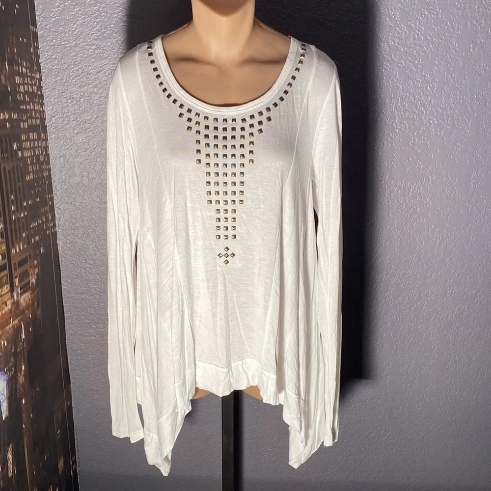 ROCK & REPUBLIC - tee: asymmetric thin rayon l/s w embellished studded neck - L - Picture 2 of 16